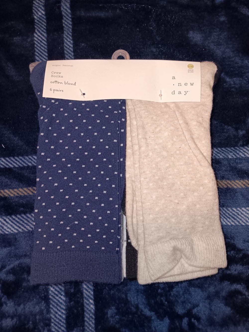 a new day Men’s Crew Socks 6pack (Price Is Firm)